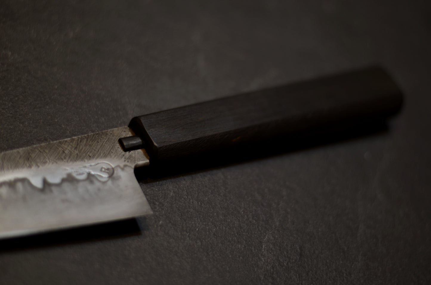 Santoku honyaki kuro-hamon 185mm